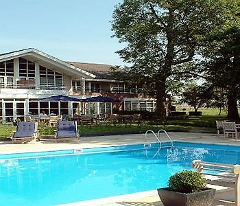 Landhotel De Ijsvogel Sint Nicolaasga ภายนอก รูปภาพ